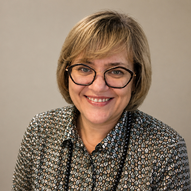 Елена Николаева